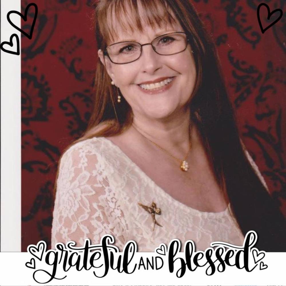 Meet your Posher, Deena